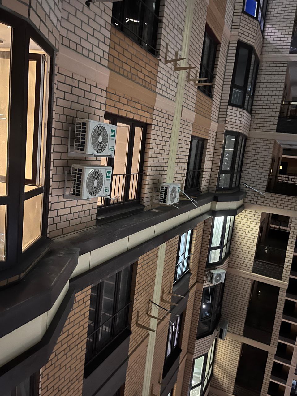 Фото монтажа кондиционера